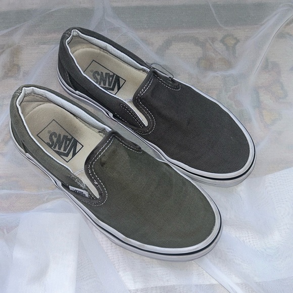Grey slip on Vans - Picture 3 of 14